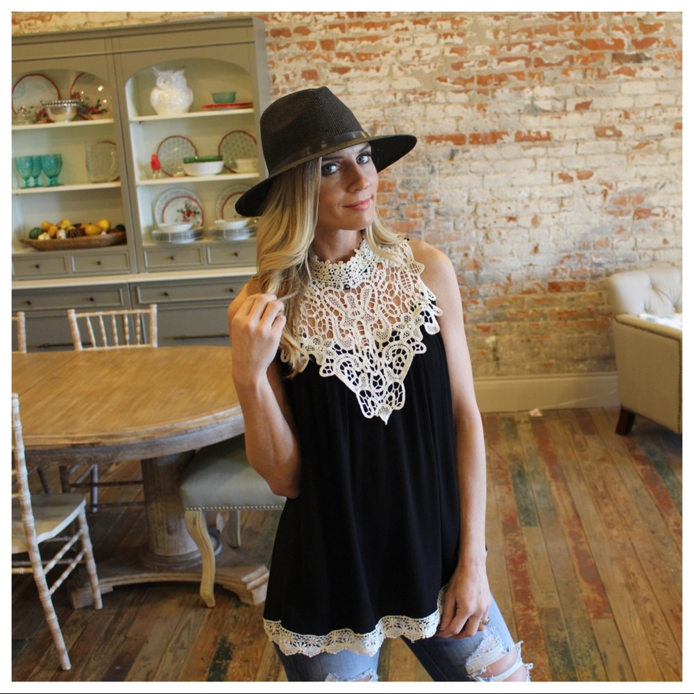 ✨LAST✨Black crochet bodice sleeveless tunic - Picture 2 of 4